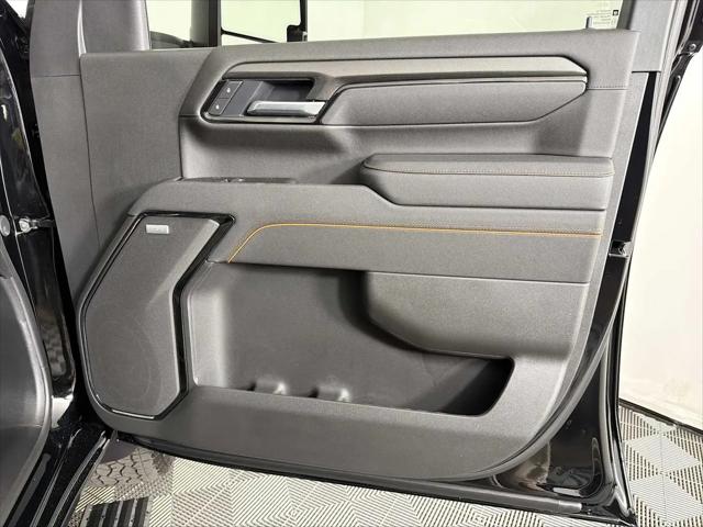 2026 GMC Sierra 2500HD Crew Cab, Standard Bed, AT4, 4WD