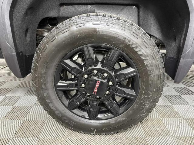 2026 GMC Sierra 2500HD Crew Cab, Standard Bed, AT4, 4WD