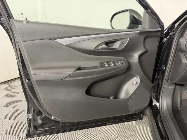 2026 Buick NV Preferred FWD