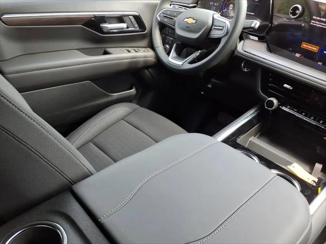 2026 Chevrolet Suburban LS, RWD