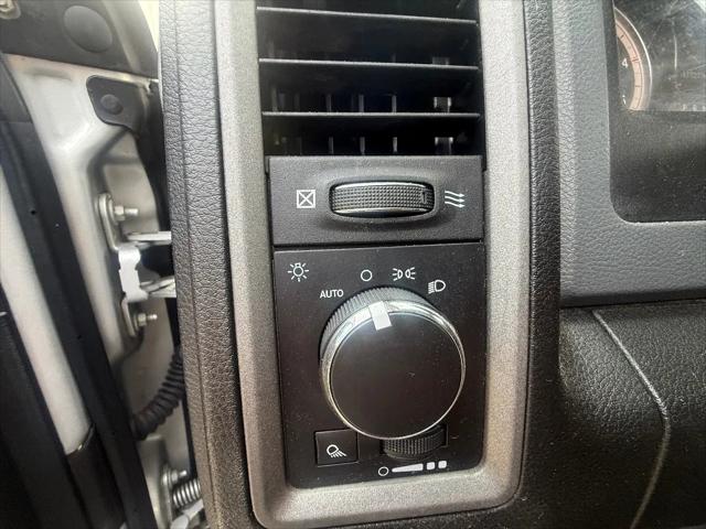 2018 Ram 3500 Tradesman Crew Cab 4x4 8' Box