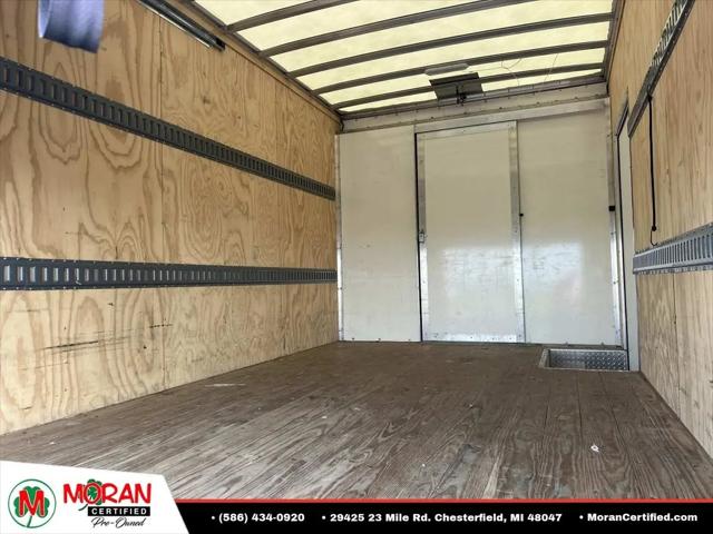 2023 GMC Savana Cutaway 4500 Van