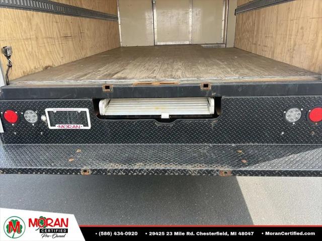 2023 GMC Savana Cutaway 4500 Van