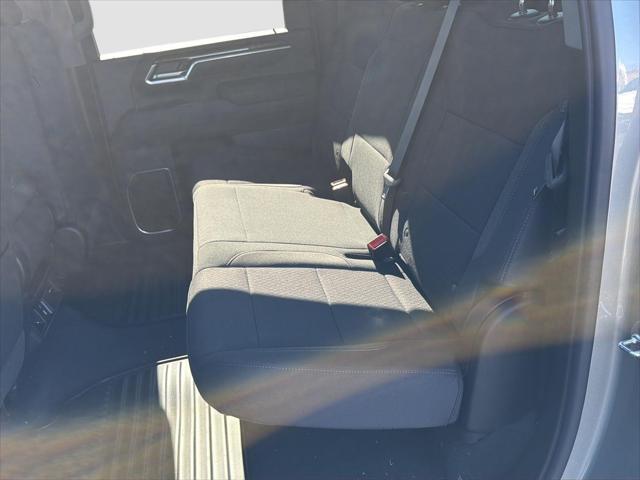 2026 GMC Sierra 2500HD Crew Cab, Standard Bed, SLE, 4WD