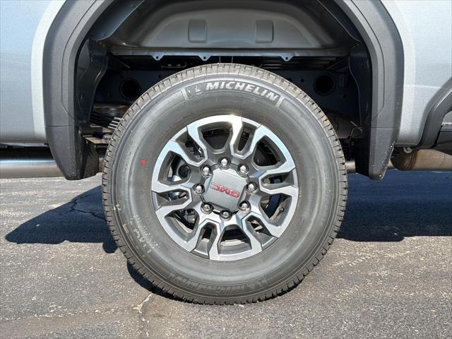 2026 GMC Sierra 2500HD Crew Cab, Standard Bed, SLE, 4WD