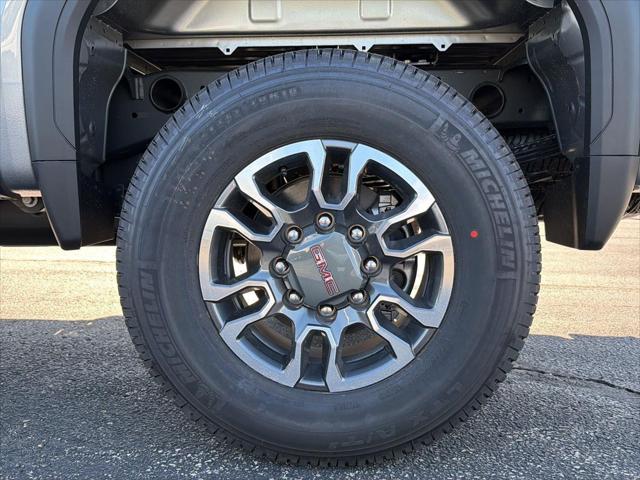 2026 GMC Sierra 2500HD Crew Cab, Standard Bed, SLE, 4WD