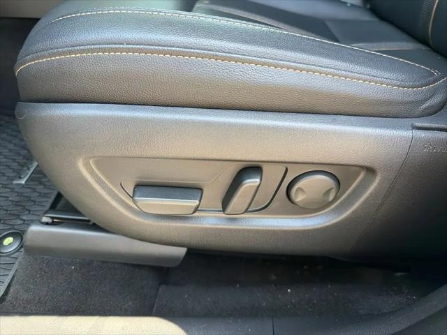 2024 Mazda X-90 3.3 Turbo Select