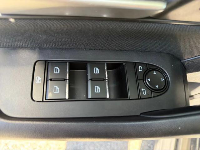 2024 Mazda X-90 3.3 Turbo Select