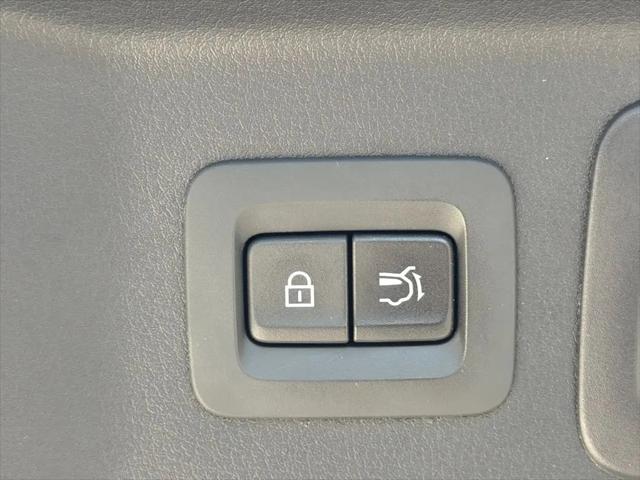 2024 Mazda X-90 3.3 Turbo Select