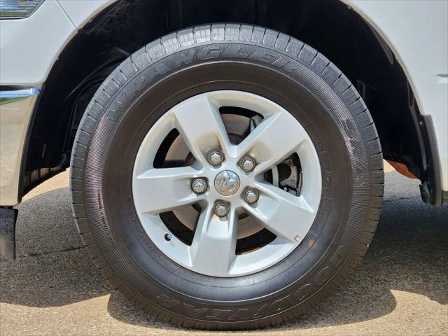 2024 Ram 1500 Classic SLT Quad Cab 4x2 6'4" Box