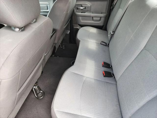 2024 Ram 1500 Classic SLT Quad Cab 4x2 6'4" Box