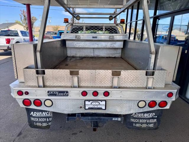 2005 Ford F-550 XL