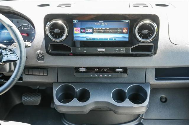 2025 Mercedes-Benz Sprinter 2500 High Roof 4-Cyl Diesel HO