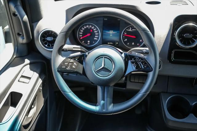 2025 Mercedes-Benz Sprinter 2500 High Roof 4-Cyl Diesel HO