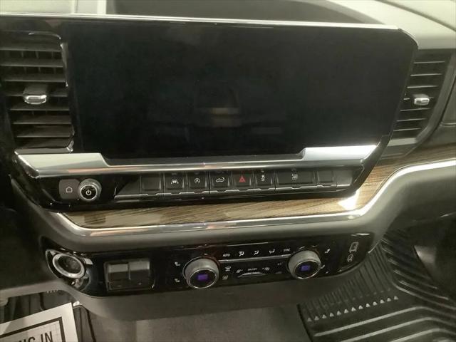 2024 Chevrolet Silverado 1500 4WD Crew Cab Short Bed LT