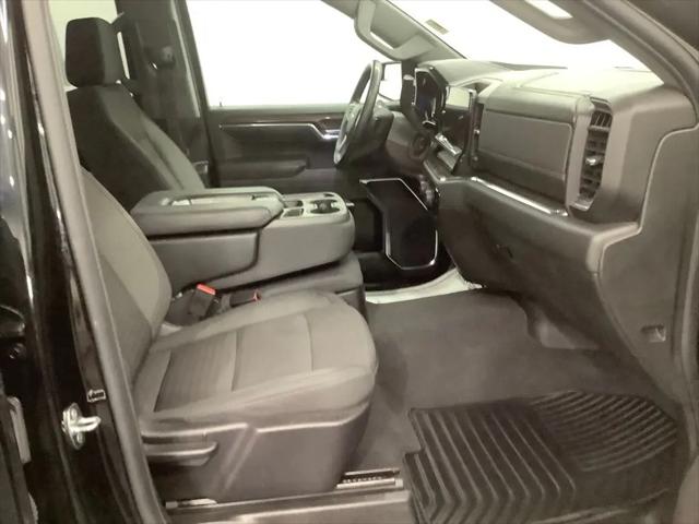 2024 Chevrolet Silverado 1500 4WD Crew Cab Short Bed LT