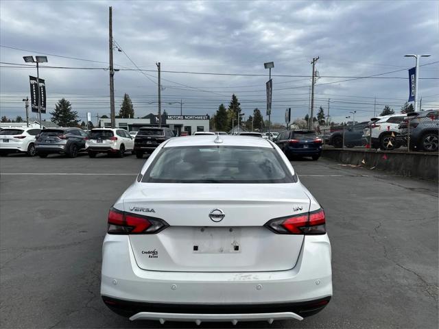 2021 Nissan Versa SV Xtronic CVT