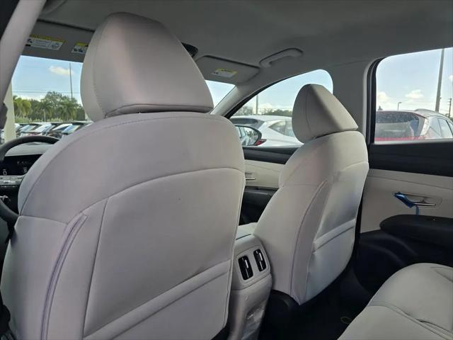 2026 Hyundai Tucson Hybrid Blue SE
