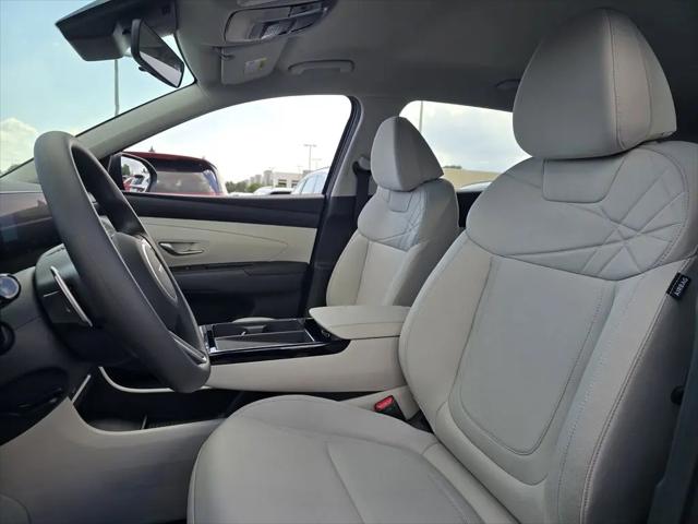 2026 Hyundai Tucson Hybrid Blue SE