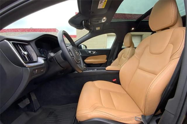 2020 Volvo V60 Cross Country T5