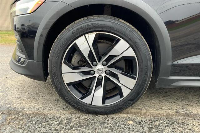 2020 Volvo V60 Cross Country T5