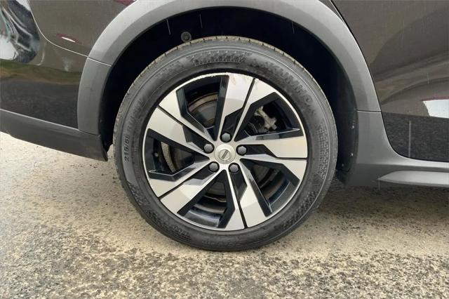 2020 Volvo V60 Cross Country T5
