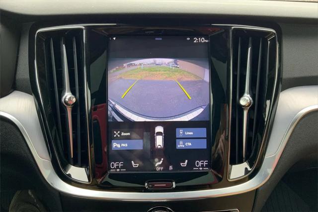 2020 Volvo V60 Cross Country T5