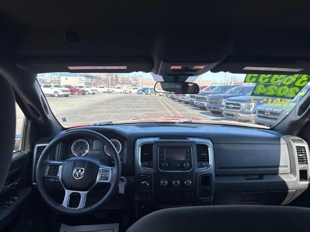 2024 Ram 1500 Classic Warlock Crew Cab 4x4 5'7" Box