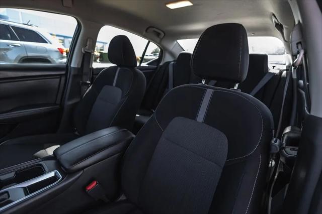 2024 Nissan Sentra SV Xtronic CVT