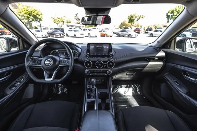 2024 Nissan Sentra SV Xtronic CVT