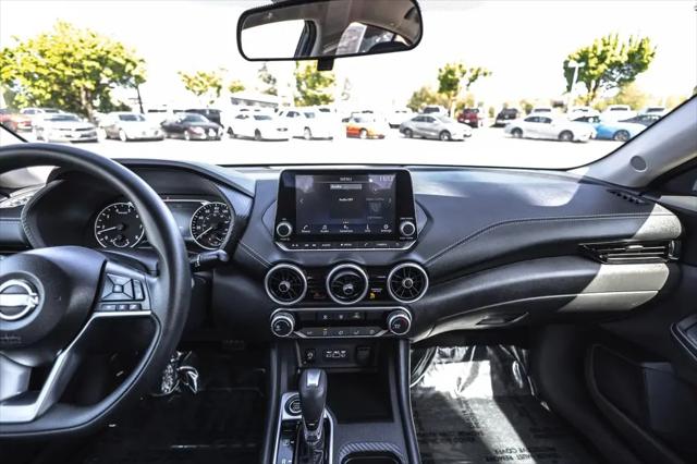 2024 Nissan Sentra SV Xtronic CVT