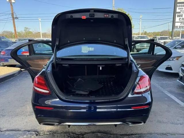 2017 Mercedes-Benz E-CLASS E 300 E 300