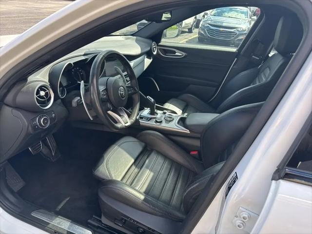 2023 Alfa Romeo Giulia Veloce AWD