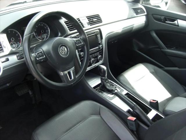 2012 Volkswagen Passat 2.5L SE