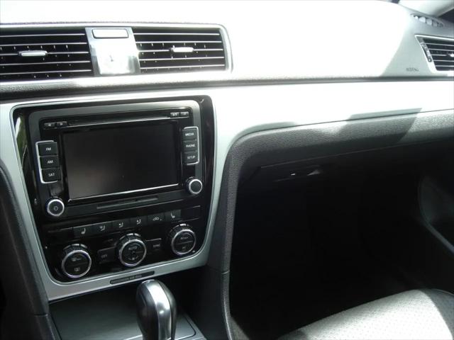 2012 Volkswagen Passat 2.5L SE