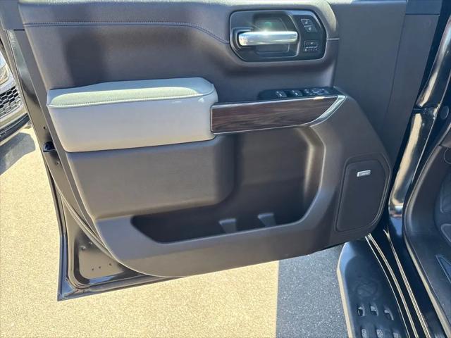 2022 GMC Sierra 3500HD 4WD Crew Cab Long Bed SLT