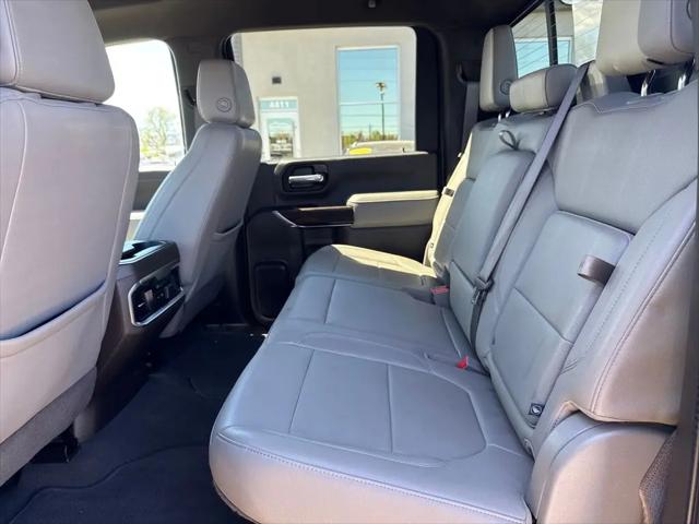 2022 GMC Sierra 3500HD 4WD Crew Cab Long Bed SLT