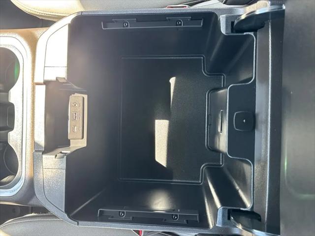 2022 GMC Sierra 3500HD 4WD Crew Cab Long Bed SLT