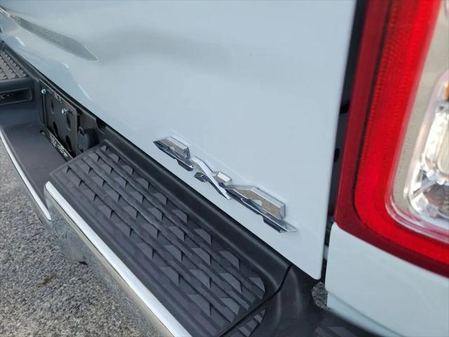 2024 Ram 3500 Big Horn Crew Cab 4x4 8' Box