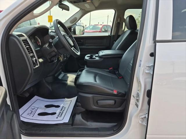 2024 Ram 1500 Classic Tradesman Crew Cab 4x4 5'7" Box