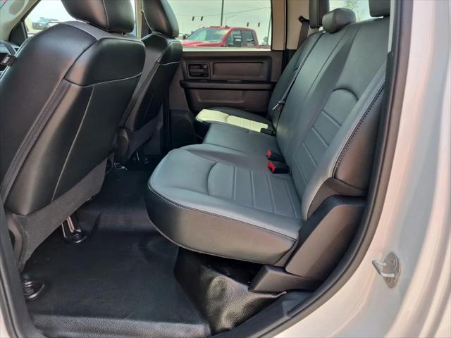 2024 Ram 1500 Classic Tradesman Crew Cab 4x4 5'7" Box