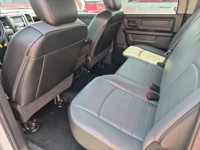 2024 Ram 1500 Classic Tradesman Crew Cab 4x4 5'7" Box