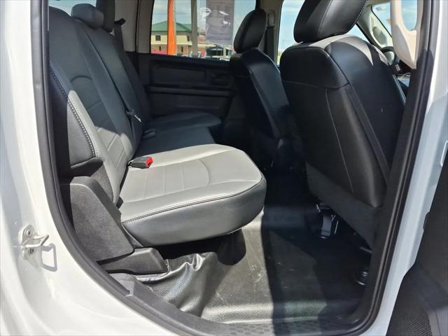 2024 Ram 1500 Classic Tradesman Crew Cab 4x4 5'7" Box