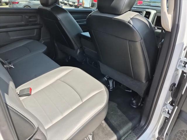 2024 Ram 1500 Classic Tradesman Crew Cab 4x4 5'7" Box
