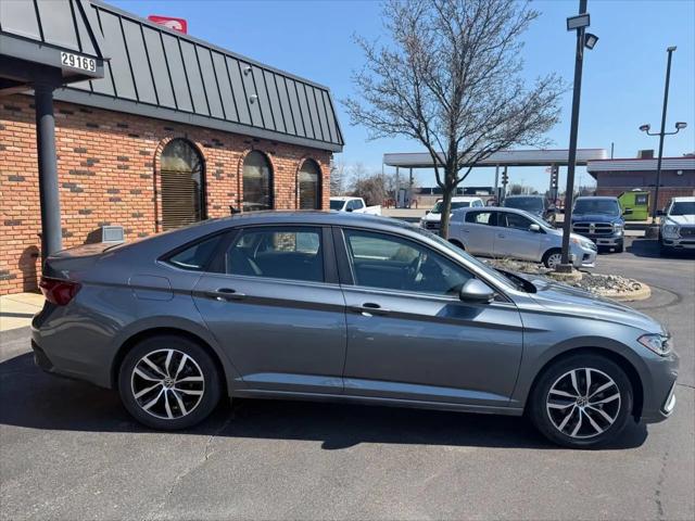 2025 Volkswagen Jetta 1.5T SE