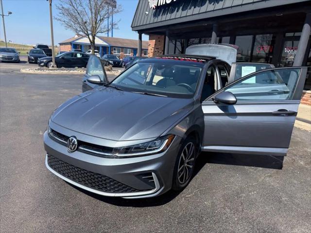 2025 Volkswagen Jetta 1.5T SE