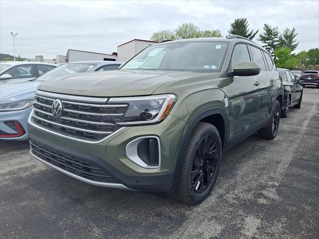 2026 Volkswagen Atlas SE with Technology