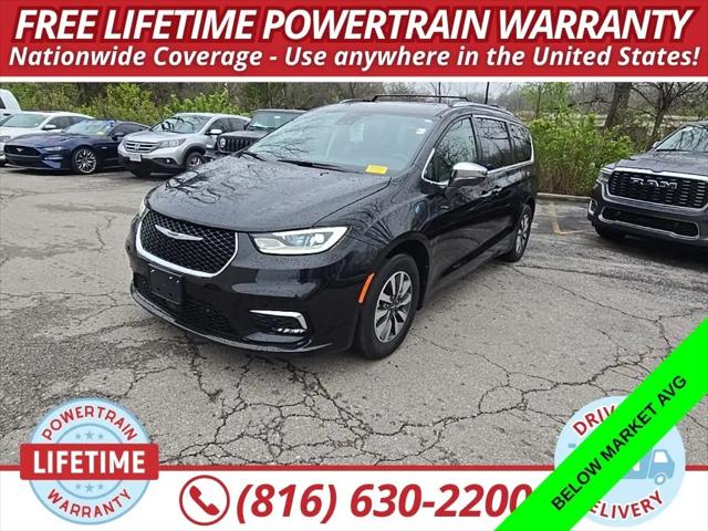 2021 Chrysler Pacifica Hybrid Touring L for sale in Excelsior Springs, MO