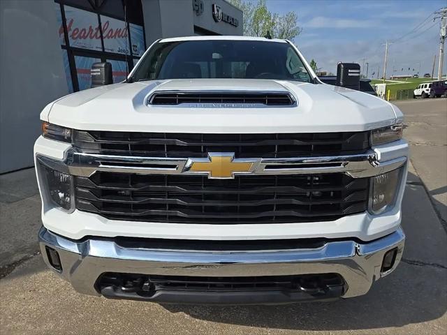 2025 Chevrolet Silverado 2500HD 4WD Crew Cab Standard Bed LT
