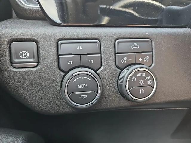 2025 Chevrolet Silverado 2500HD 4WD Crew Cab Standard Bed LT